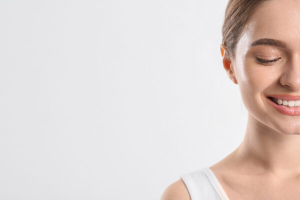 Hollywood Smile in Turkey: What It Really Involves — Veneers, Crowns and Digital Smile Design